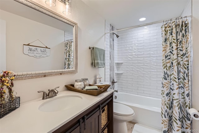 8985 Lander St, Westminster, CO 80031 - full bathroom with vanity, toilet, shower / bathtub combination with curtain, and recessed lighting