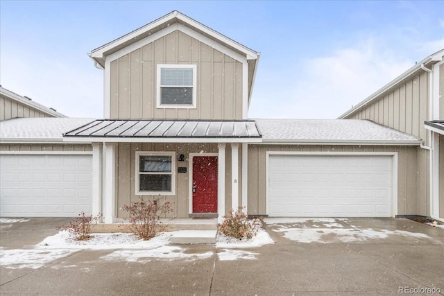 view of front of house with a garage