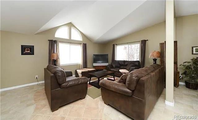 15300 Cavanaugh Rd, Keenesburg, CO 80643 - photo 8