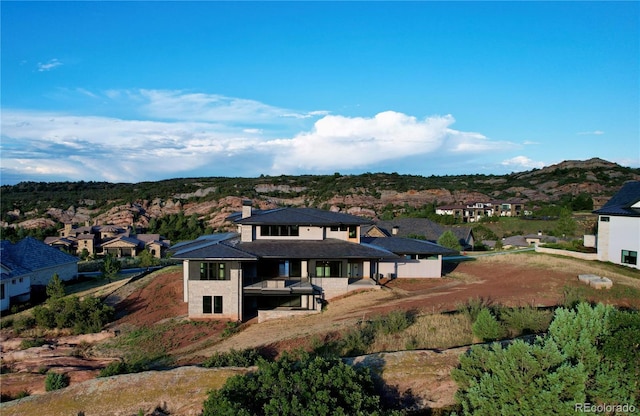 bird's eye view featuring a mountain view