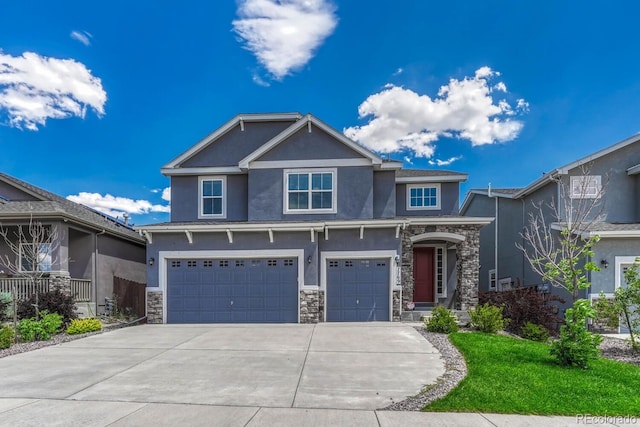 craftsman house featuring a garage