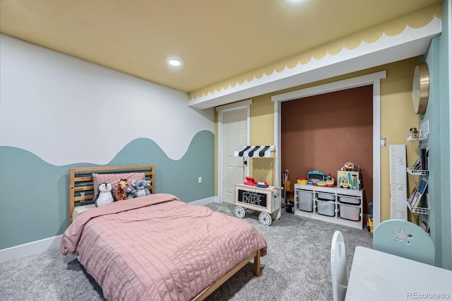 bedroom with carpet floors, baseboards, and recessed lighting