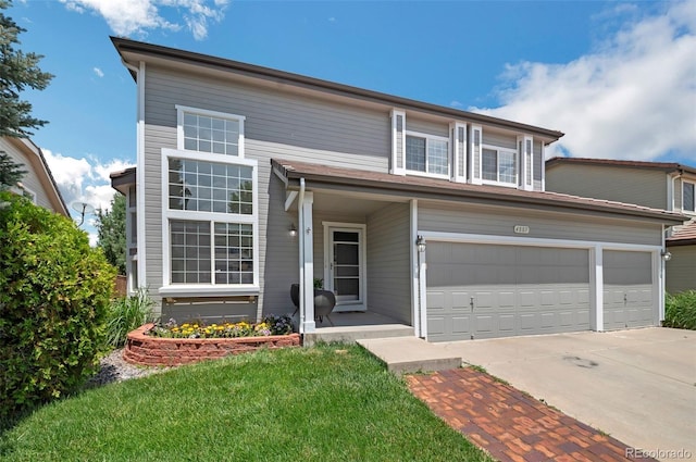 4807 Fenwood Dr, Highlands Ranch, CO 80130 - traditional-style home featuring concrete driveway and an attached garage