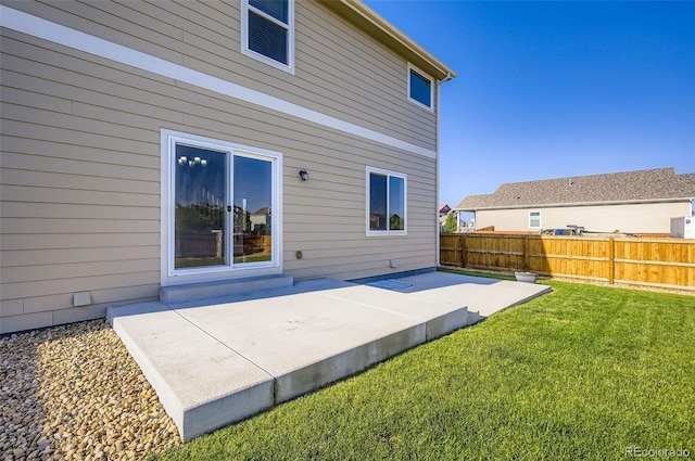 1464 Moraine Valley Dr, Severance, CO 80550 - back of property with a patio