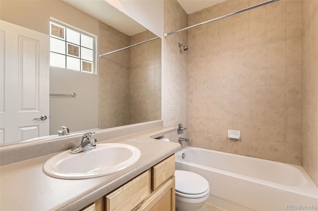 10311 Belvedere Ln, Lone Tree, CO 80124 - full bathroom with toilet, vanity, and bathtub / shower combination