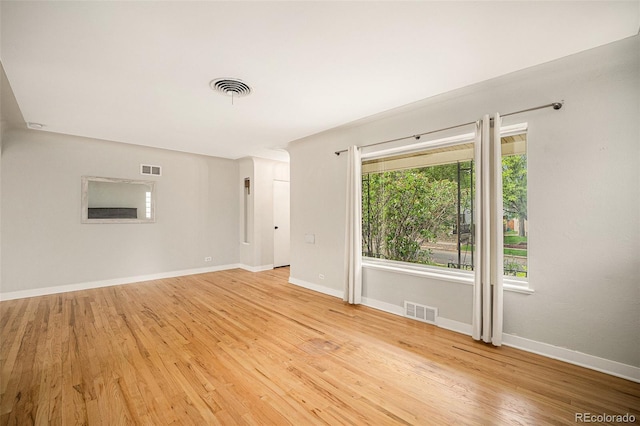 2526 W 39th Ave, Denver, CO 80211 - unfurnished room featuring light wood finished floors and baseboards