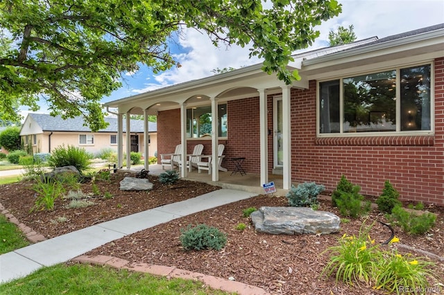 view of front of house featuring a porch