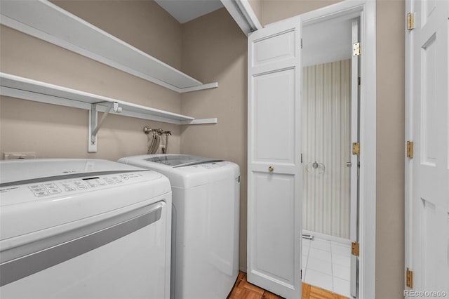 11704 Elk Head Range Rd, Littleton, CO 80127 - laundry area with washing machine and clothes dryer