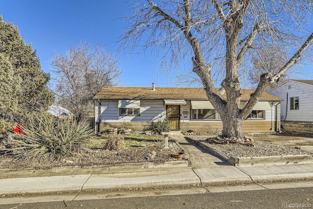 view of front of property