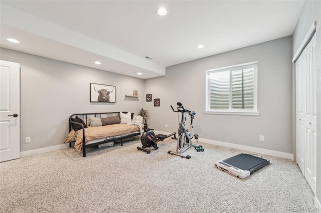 workout area with carpet flooring