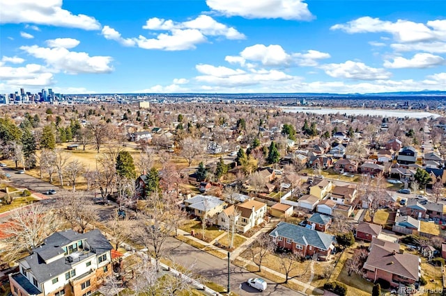 birds eye view of property featuring a residential view