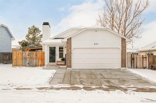 view of front facade with a garage