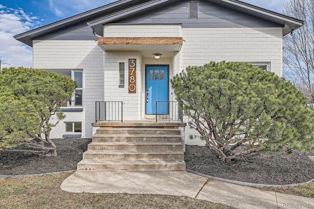 view of entrance to property