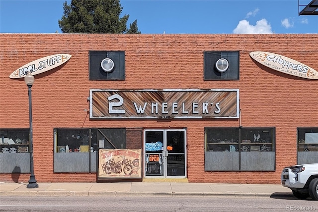 view of building exterior