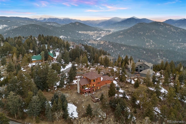 bird's eye view with a mountain view