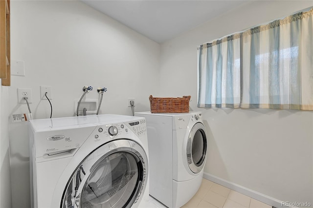 5050 W 102nd Ave, Westminster, CO 80031 - laundry area featuring independent washer and dryer, baseboards, and light tile patterned floors