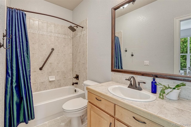 581 Stonemont Dr, Castle Pines, CO 80108 - full bath featuring shower / bath combo, toilet, vanity, and a textured wall