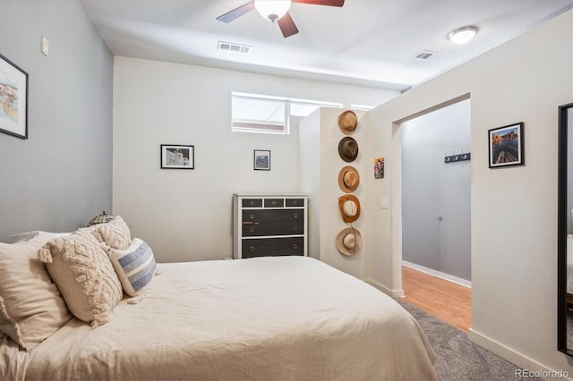 bedroom featuring ceiling fan