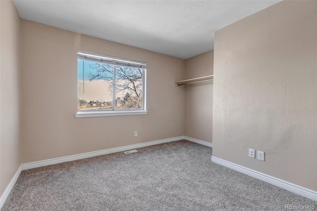 empty room with carpet