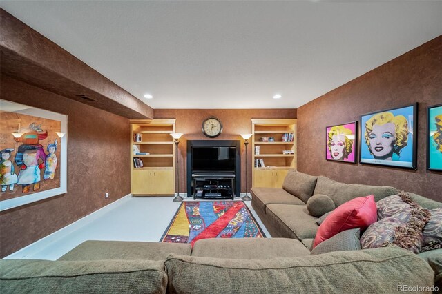 581 Garfield St, Denver, CO 80206 - living area featuring recessed lighting