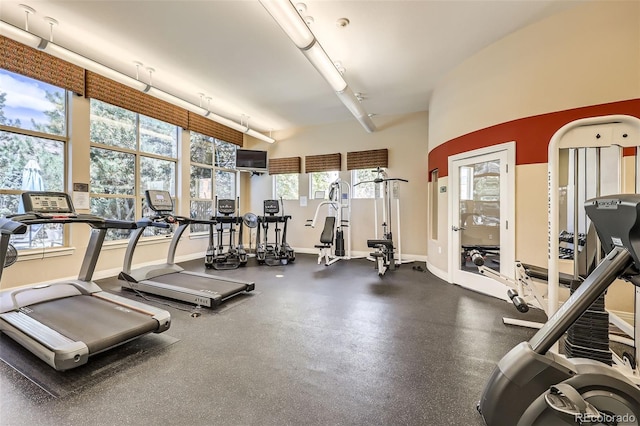 9079 E Panorama Cir Unit 419, Englewood, CO 80112 - exercise room featuring baseboards