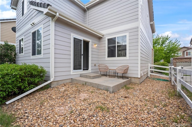 1160 S Fultondale Ct, Aurora, CO 80018 - back of house with a patio