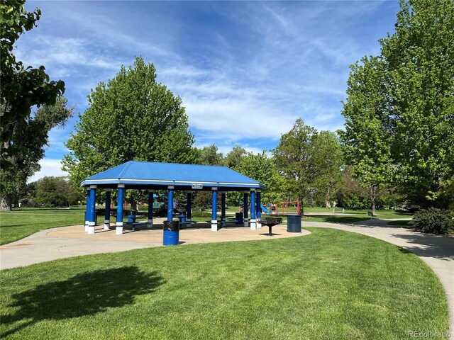 7552 Garland St, Arvada, CO 80005 - view of property's community featuring a gazebo and a lawn
