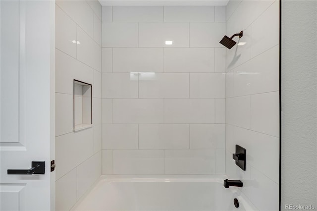 6842 Garland St, Arvada, CO 80004 - full bath featuring shower / washtub combination