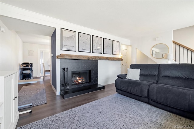 2540 E Geddes Pl, Centennial, CO 80122 - living room featuring wood finished floors and a premium fireplace