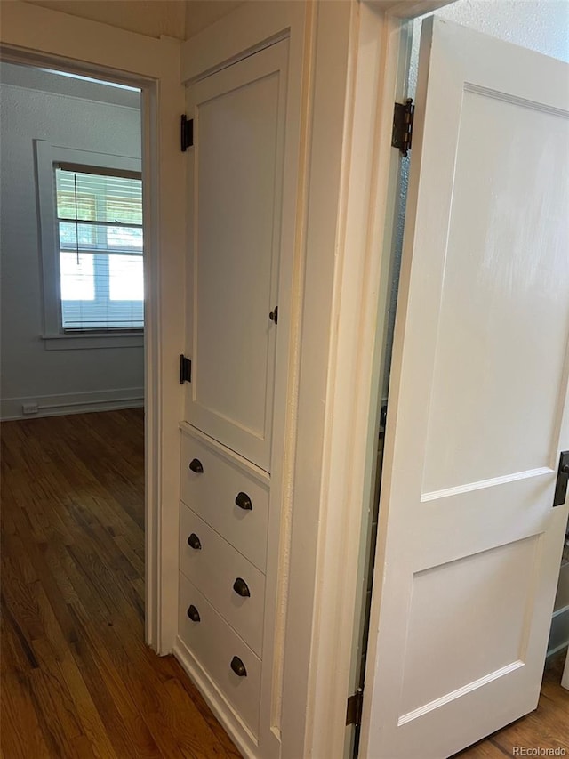 40 Bronk St, Monte Vista, CO 81144 - detailed view of wood finished floors