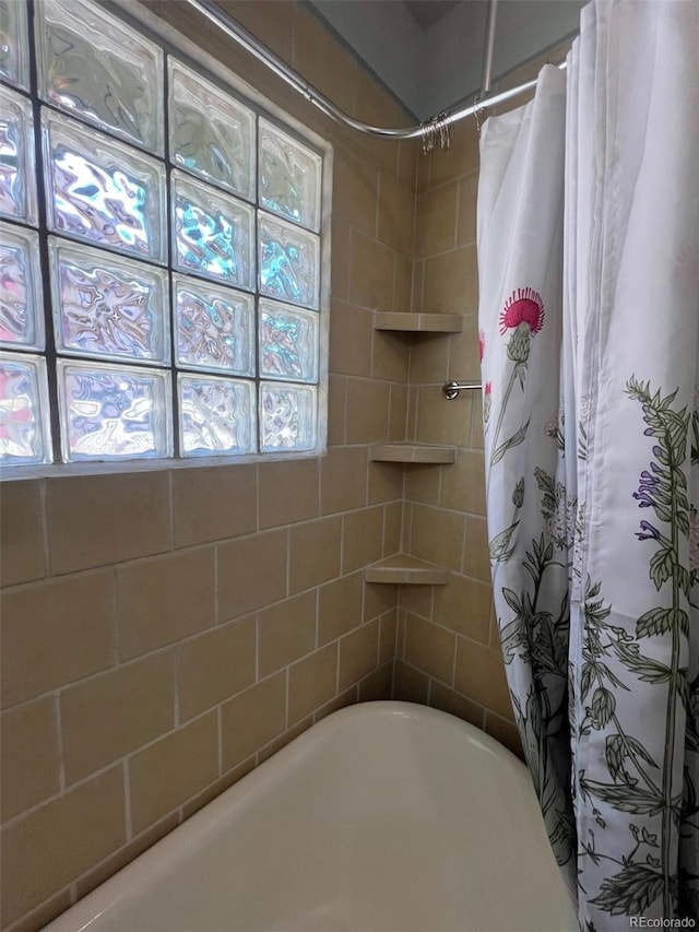 40 Bronk St, Monte Vista, CO 81144 - bathroom with shower / bath combo