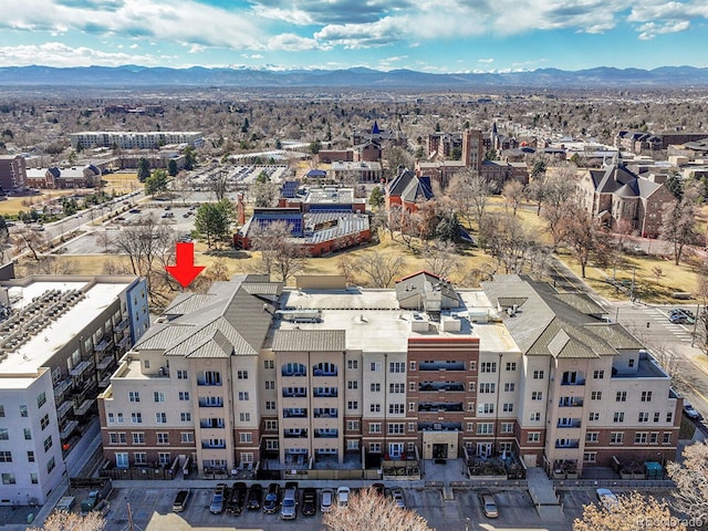 bird's eye view featuring a mountain view