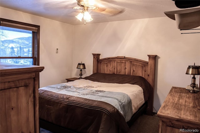 bedroom featuring a ceiling fan