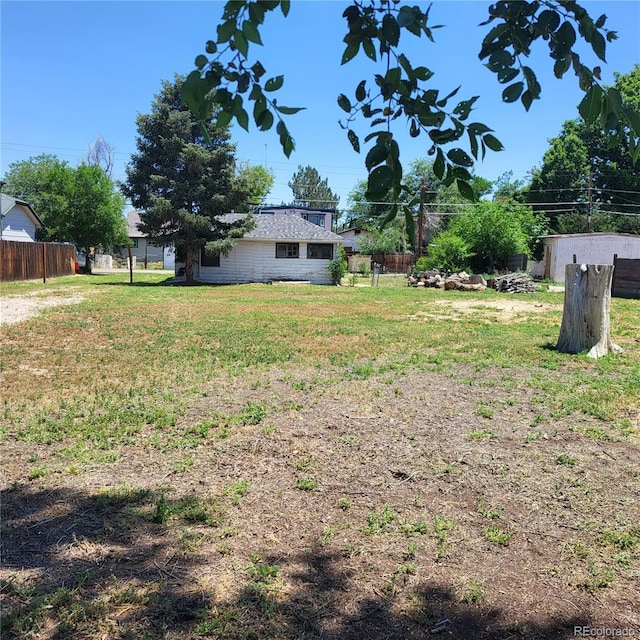 256 S 2nd Ave, Brighton, CO 80601 - view of yard
