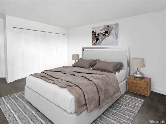 view of carpeted bedroom