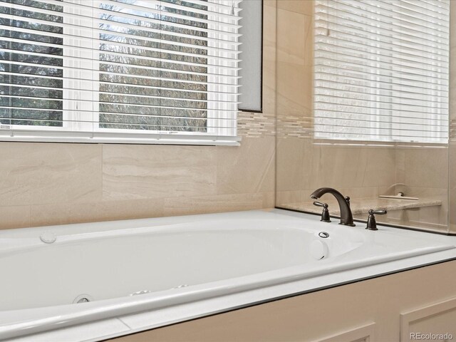 5700 S Benton Cir, Littleton, CO 80123 - full bathroom featuring a bath