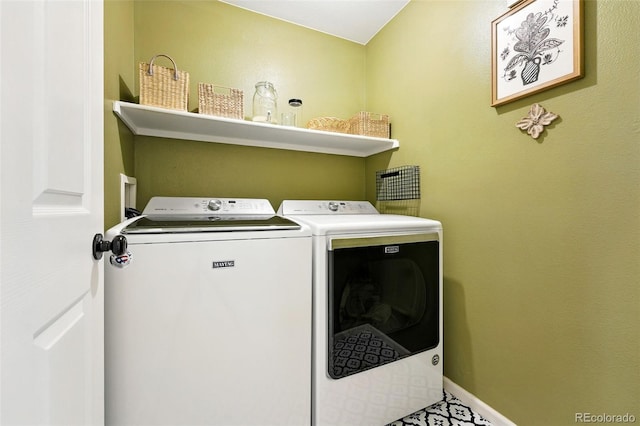 1325 W 112th Ave Unit B, Westminster, CO 80234 - washroom featuring washing machine and clothes dryer and baseboards