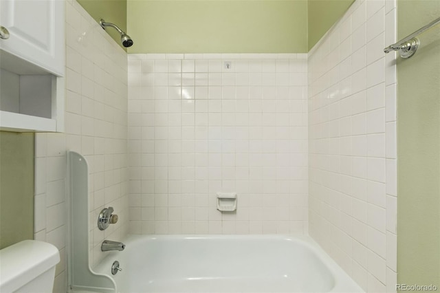 3735 S Lewiston St, Aurora, CO 80013 - bathroom with toilet and  shower combination