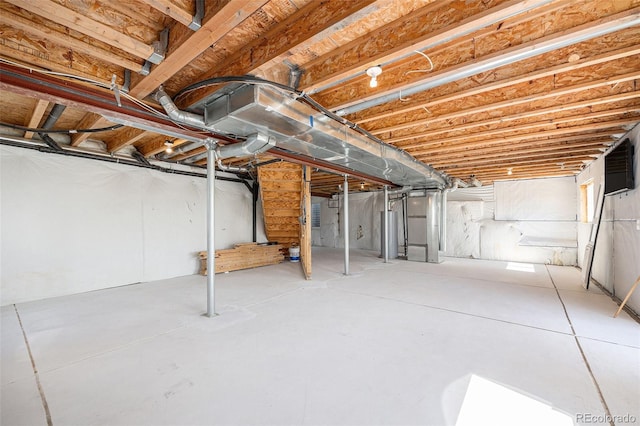 6833 E 115th Ave, Thornton, CO 80233 - unfinished below grade area featuring water heater