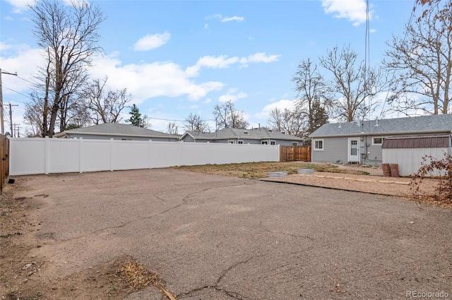 2248 Lima St, Aurora, CO 80010 - view of yard