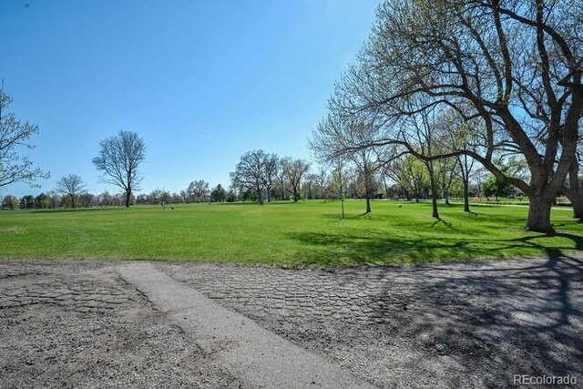 1027 S University Blvd, Denver, CO 80209 - surrounding community with a lawn