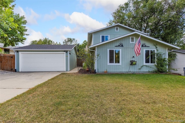 view of front of house featuring a garage and a front yard