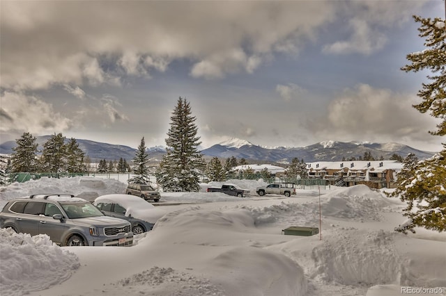 property view of mountains