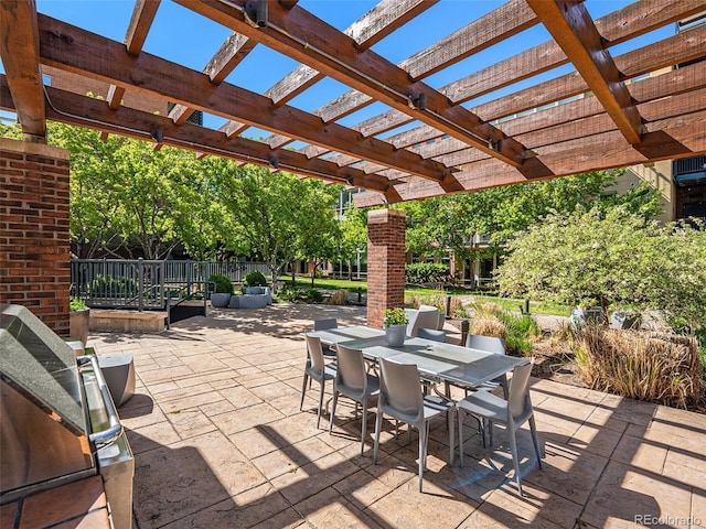 view of patio featuring a pergola