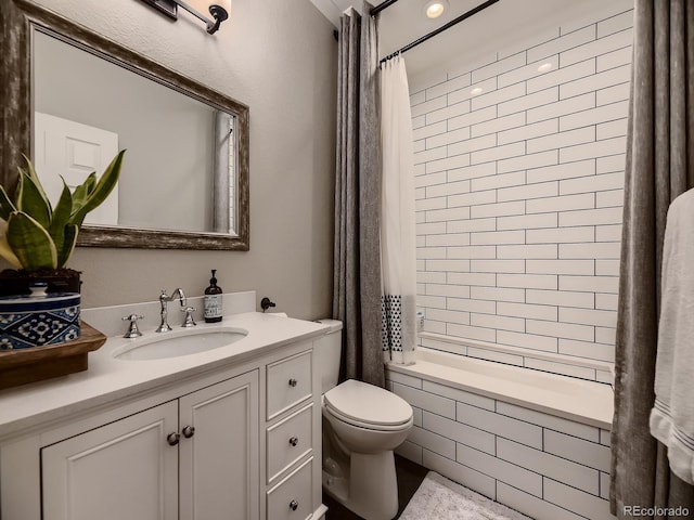 9412 Burgundy Cir, Highlands Ranch, CO 80126 - bathroom with vanity and tiled shower / bath