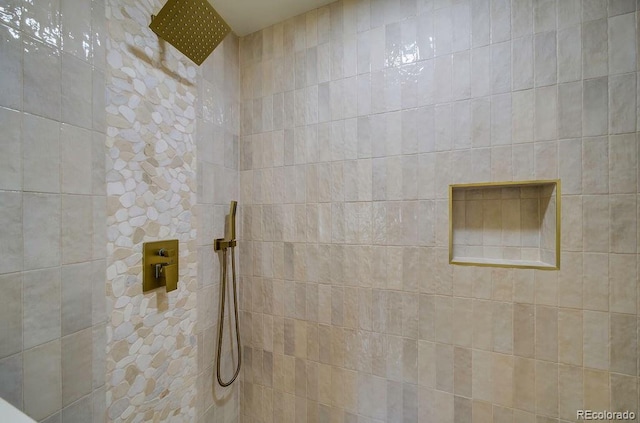 1815 S Monroe St, Denver, CO 80210 - full bathroom featuring tiled shower