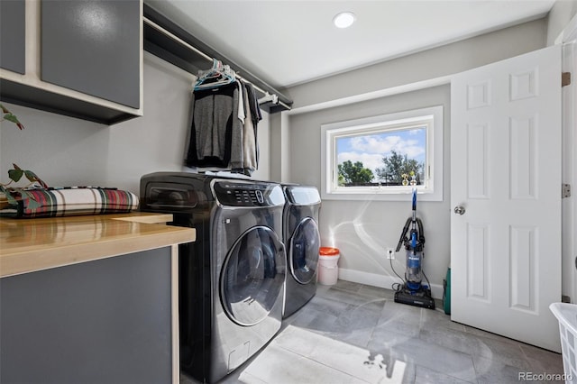 15528 Nancy Ave, Fort Lupton, CO 80621 - laundry room with washing machine and clothes dryer, cabinet space, and recessed lighting