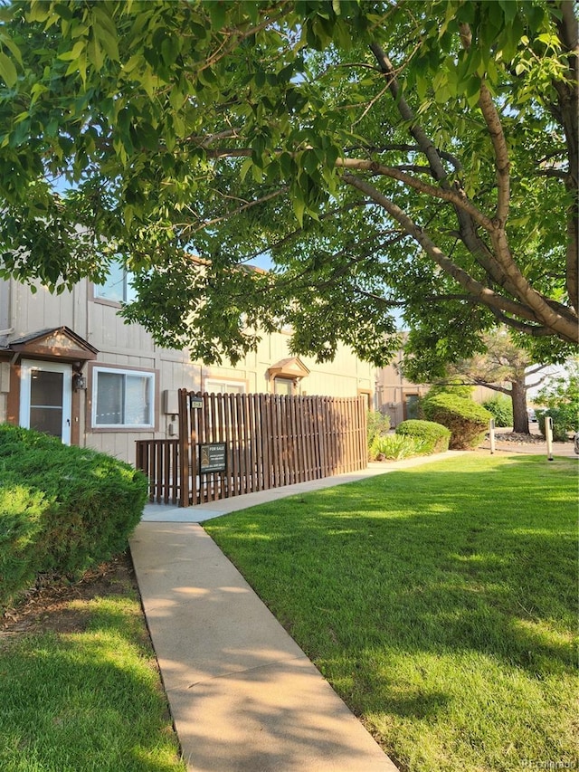 7700 W Glasgow Pl Unit 1A, Littleton, CO 80128 - view of yard