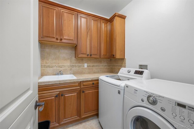 4364 Chateau Ridge Ln, Castle Rock, CO 80108 - washroom with washer and clothes dryer and cabinet space