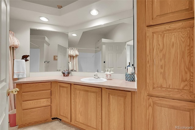 153 Gold Run Trl, Idaho Springs, CO 80452 - bathroom with vanity, a shower with curtain, and recessed lighting